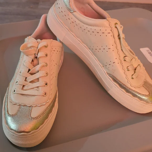 Vince Camuto Cream and Gold Sneakers - Picture 2 of 9